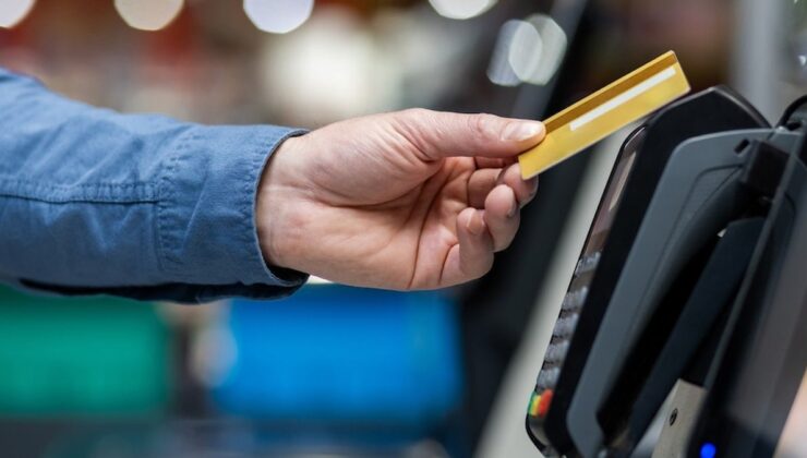 Kredi Kartıyla Alışverişte Komisyon Alınması Yasal Değil: Uzmanlardan Tüketicilere Uyarı