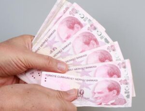 Kredilerde artış sürüyor